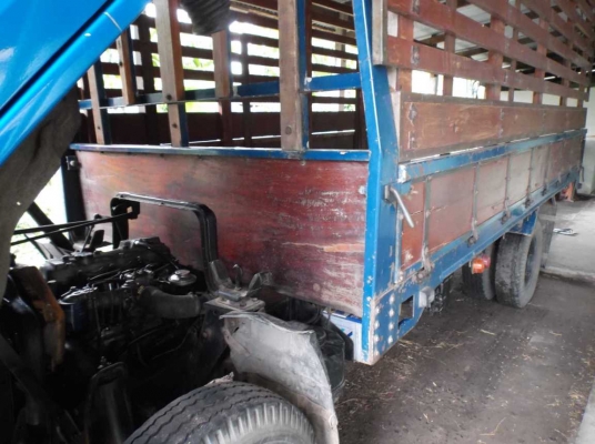 ขายรถบรรทุก 6 ล้อ Toyota 100 แรงรุ่น BU85