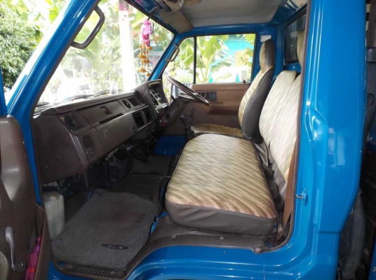 ขายรถบรรทุก 6 ล้อ Toyota 100 แรงรุ่น BU85