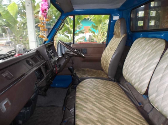 ขายรถบรรทุก 6 ล้อ Toyota 100 แรงรุ่น BU85