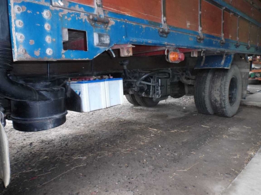 ขายรถบรรทุก 6 ล้อ Toyota 100 แรงรุ่น BU85