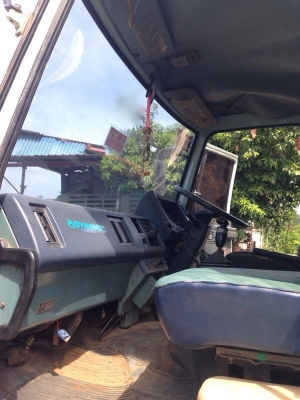 รถอีซูซุ 10 ล้อดั้ม 240 แรงม้า. ปี 39  ( นางฟ้าแท้ )  ,  ( ขายแม่ , ลูก )   สนใจติดต่อ  081 - 6079515