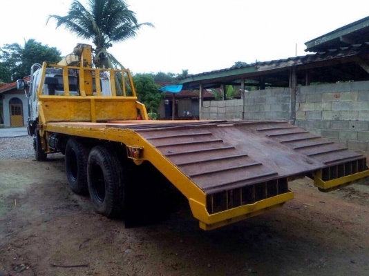 ขายรถสิบล้อเทเลอร์ HINO SUMO 226 เครื่อง EM100-220 แรง 2 เพลา ติดเครน 2.5 ตัน(ต้องซ่อม) ทะเบียนพร้อม