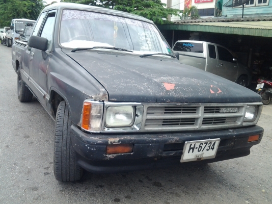 1989 TOYOTA, HILUX LN 51 2.5 โฉม X-TRA CAB