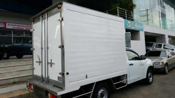 ขายรถตู้เย็นตู้แห้งดาวน์ต่ำ081-696-4864 ขายรถตู้เย็นตู้แห้งดาวน์ต่ำ081-696-4864