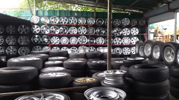 ขายล้อขอบ14 4รู100ชุดละ2800