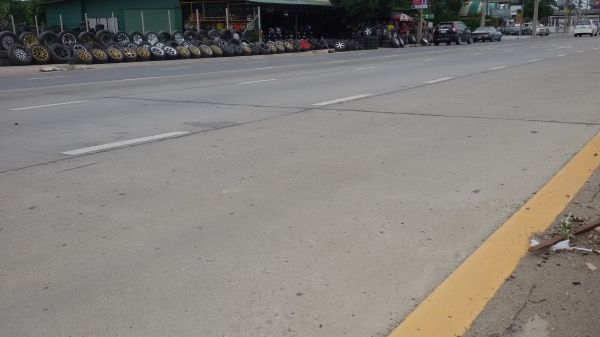 ขายล้อขอบ14 4รู100ชุดละ2800