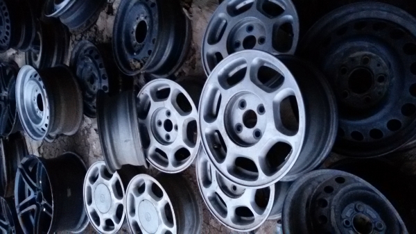 ขายล้อขอบ14 4รู100ชุดละ2800