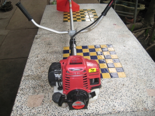 ขายเครื่อตัดหญ้า 4จังหวะ ของสภพใหม่ 4800