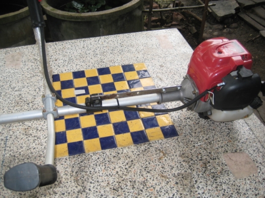 ขายเครื่อตัดหญ้า 4จังหวะ ของสภพใหม่ 4800