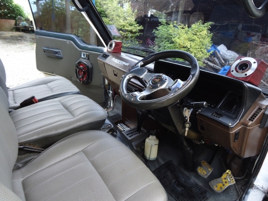 รถตู้  Toyota  hiace  เครื่องดี  1 jz  แก็ส lpg  ขับดี ประหยัด  กระจกไฟฟ้า