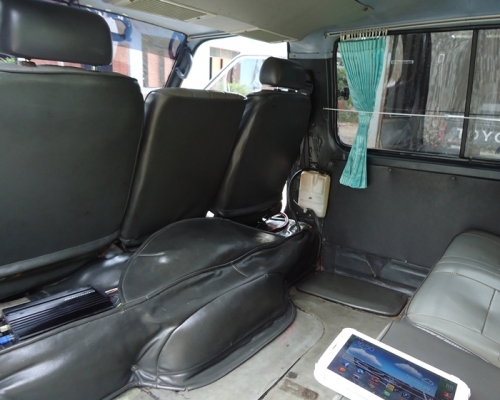 รถตู้  Toyota  hiace  เครื่องดี  1 jz  แก็ส lpg  ขับดี ประหยัด  กระจกไฟฟ้า