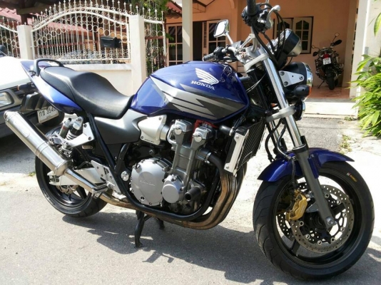 ขายcb1300 ปี2004 ทะเบียนแท้เลขตอง9 หัวฉีด