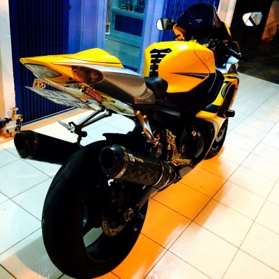 ขายgsxr-1000 ปี2007 แต่งเยอะ ยางrosso2ใหม่ๆ เอกสารสรรพสามิต ใช้น้อย