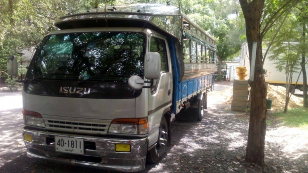 รถ isuzu เครื่อง4BD1 เทอรโบอินเตอร์ หัวกาตูนร์ เพาเวอร์ แอร์ แชสซี ks32 5.10m. จดปี 36