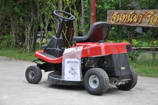 ขายรถตัดหญ้า นั่งขับ ของใหม่(ไต้หวัน)เปิดตู้ญี่ปุ่นติดมา1ตัว คุณภาพมาตราฐานส่งออก 45,000เท่านั้น!!