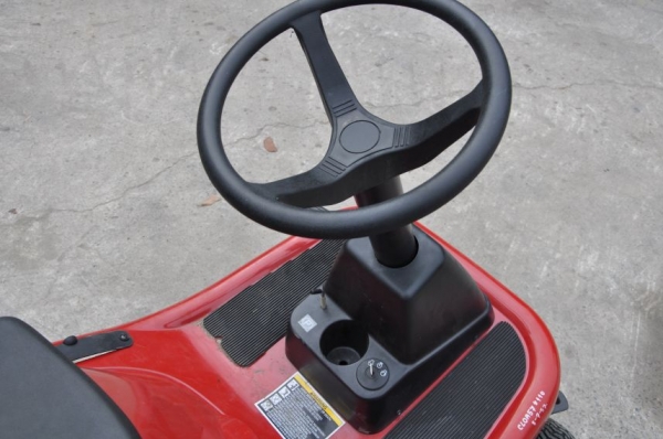 ขายรถตัดหญ้า นั่งขับ ของใหม่(ไต้หวัน)เปิดตู้ญี่ปุ่นติดมา1ตัว คุณภาพมาตราฐานส่งออก 45,000เท่านั้น!!