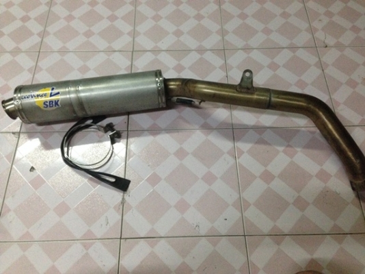 ขายท่อ.ลีโอวีส.SBK.พร้อม.วายไปร์.For CBR1000.ปี2004-2007.สภาพสวยครับ