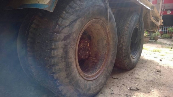 ***ขายแล้วครับขอบคุณ Truck2hand ขาย10ล้อ2เพลาหางปลา/เทเลอร์ ขึ้นรถเกี่ยว ราคาเบาๆ NISSAN UD CW30 เครื่อง NISSAN PD6-T 260แรง 6สูบ ถอดโบออก เครื่องแห้ง แรงๆ แน่นๆ เกียร์เดิม ดีไม่หลุด ช่วงล่าง2เพลาเดิมใหญ่ๆ คัสซีสวยเดิมใหญ่ๆ ไม่ปะไม่ดาม หางสภาพดี มีหางพับไ