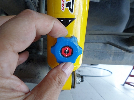 ชุดอัพเกรดช่วงล่าง TriTron by Shock Profender ชุดอัพเกรดช่วงล่าง TriTron by Shock Profender