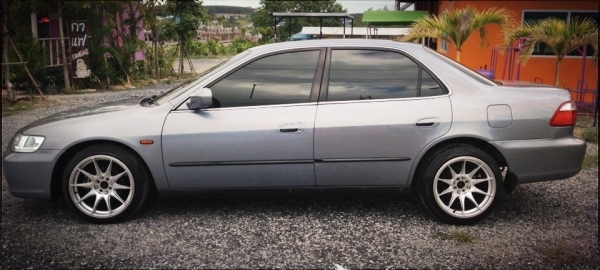 รถบ้าน honda accord1998