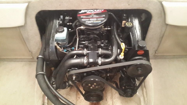 ขายเรือนอก MAXUM 1800s เครื่อง 4.3L 18ฟุต สวยๆแรงๆ 450,000.บาท เท่านั้น