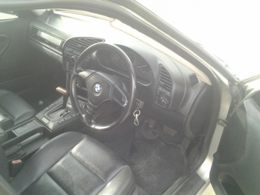 รถสวยขายถูกๆ 1995 BMW 318iA e36 ตัวท็อป ไฟฟ้าทั้งคัน เครื่องแน่น ไม่เคยติดแก็ส รถสวยขายถูกๆ 1995 BMW 318iA e36 ตัวท็อป ไฟฟ้าทั้งคัน เครื่องแน่น ไม่เคยติดแก็ส