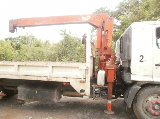 รถบรรทุกติดเครน