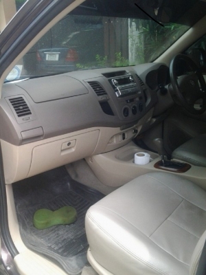 รถถูกและดี 2005 HILUX VIGO DOUBLECAB D4D 3.0G 4 ประตู ตัวTop เกียร์ออโต้ แม็กซ์17นิ้ว ยกสูง