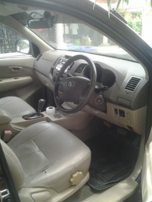 รถถูกและดี 2005 HILUX VIGO DOUBLECAB D4D 3.0G 4 ประตู ตัวTop เกียร์ออโต้ แม็กซ์17นิ้ว ยกสูง