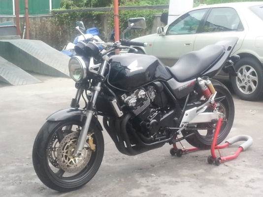 วุฒินนบุรี// CB 400 v. tec 2 ปี2002 สภาพสวยกริ๊บเครื่องดีมากพร้อมใช้เสียภาษีสรรพสามิตรแล้ว