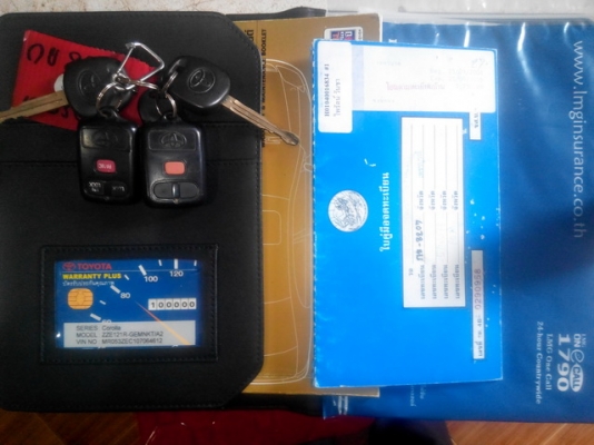 Toyota Corolla Altis 1.6 E ปี 2004 เกียร์ ธรรมดา สภาพสวย กุญแจ 2 ดอก มี Bookservice  ล๊อคเทค 3 ชั้น