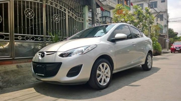 Mazda2 (AT) ป้ายแดง รถ 7 เดือน วิ่งหมื่นเดียว ใหม่ทุกจุด ซื้อสดลดได้เยอะ