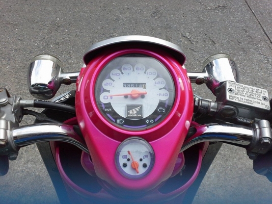 Scoopy i ปี 54  สีชมพู ขาว หลุดจำนำ เอกสารจำนำครบ ต่อภาษี พรบ.ได้ปกติ รถสวย