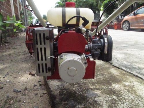 เครื่องกำจัดวัชพืชในร่องข้าว !!!   MITSUBISHI     T22   รหัสสินค้า : 14001865    หรือเพิ่มเติมไดที่ www.nihonmono.com
