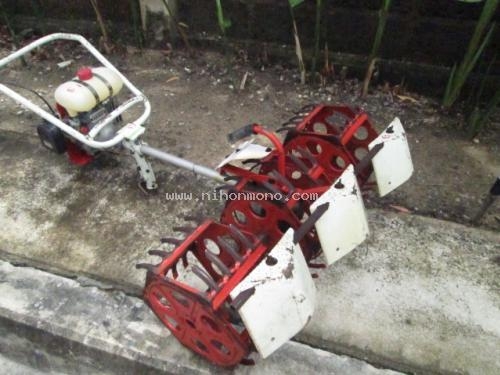 เครื่องกำจัดวัชพืชในร่องข้าว !!!   MITSUBISHI     T22   รหัสสินค้า : 14001865    หรือเพิ่มเติมไดที่ www.nihonmono.com