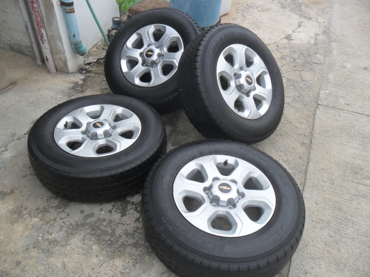 ล้อแม็ก 16นิ้ว6รู เชฟ พร้อมยาง สวยๆ 4 ล้อ ราคา 6700 บาท