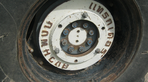 ขายรถไถฟอร์ด  สภาพพร้อมใช้งาน  มีเอกสารครบ อุปกรณ์ตามรูป แถมคราดทำใหม่ให้