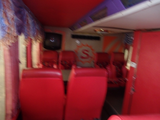 ขายบัส VIPสองชั้นแปดล้อเครื่อง HINO,K15, 360 แรง 8สูบเครื่องเสียงครบพร้อมโอนด่วน