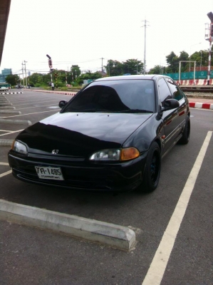 ขาย 4 dr เครื่อง b16 หัวฉีดไม่เทค ติดแก็สlpg