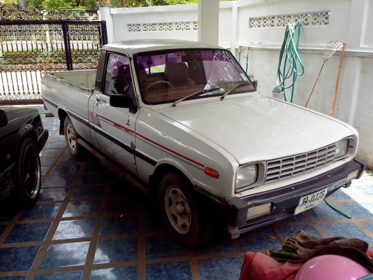 MAZDA, FAMILIA 1.3 ปี88 เกียร์ธรรมดา 4เกียร์