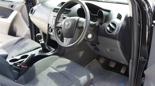 ขาย MAZDA-BT50PRO FREE STYLE CAB Hi-racer 2.2 MT