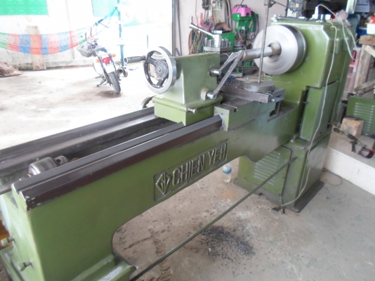 แท่นกลึง 6 ฟุต เชนเย่ 3 เพลา เกียร์บล็อก พร้อมใช้งาน ด่วน !!!!  85,000