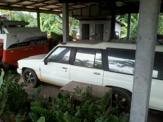 ขายรถเกี่ยวข้าว