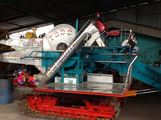 ซื้อขายแลกเปลี่ยนรถเกี่ยวข้าวมือสอง และซ่อม ช่วงล่าง ใหม่และเก่า สนใจติดต่อ ปรีชา การช่าง (ช่างอุ) โทร 0860025364