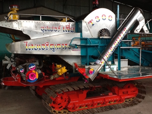 ซื้อขายแลกเปลี่ยนรถเกี่ยวข้าวมือสอง และซ่อม ช่วงล่าง ใหม่และเก่า สนใจติดต่อ ปรีชา การช่าง (ช่างอุ) โทร 0860025364