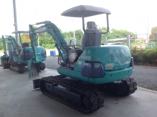 ขายรถแบคโฮ KOMATSU รุ่นPC40-7 มือสองญี่ปุ่น ไม่เคยใช้งานในไทย