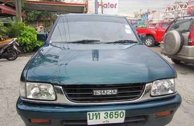 ด่วนขาย ISUZU DRAGON CAB 2.8turbo ภายในสะอาดเรียบร้อยเบาะไม่มีขาด แอร์เย็น