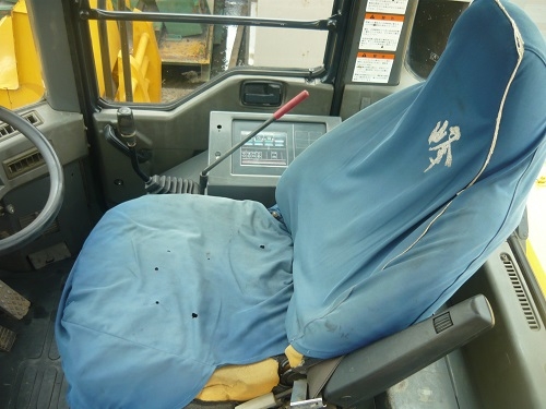 รถตักล้อยาง Komatsu WA250-3E ขนาด 2.5 คิว รถนอกแท้จากญี่ปุ่น 091 695-6445