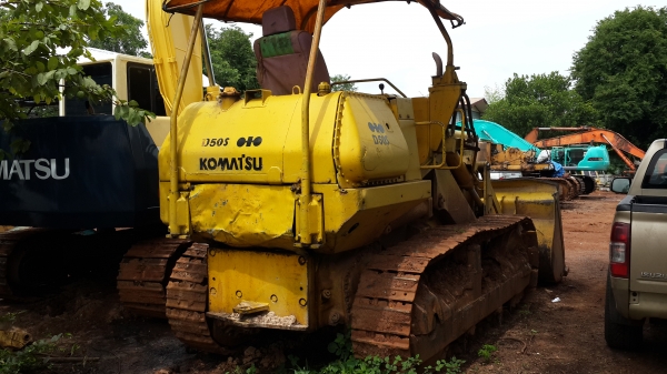 ขายด่วนรถแทร็กเตอร์ KOMATSU D50S-16 สภาพดีมากพร้อมใช้งานโทร0843923995 ขายด่วนรถแทร็กเตอร์ KOMATSU D50S-16 สภาพดีมากพร้อมใช้งานโทร0843923995