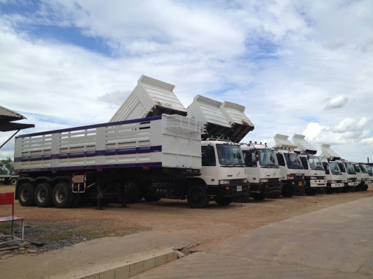 มีรถบรรทุกสภาพสวยหลายคันให้เลือกครับ มีทั้งดั้มพ์ดิน ดั้มพืเกษตร คตอกสูง หลายราคาหลายรุ่นให้เลือกครับ มีไฟแนนซ์รองรับ ทุกคัน รับประกัน เครื่อง เกียร์ แอร์ เฟืองท้าย ระบบไฟ 30 วัน ครับ สนใจติดต่อ